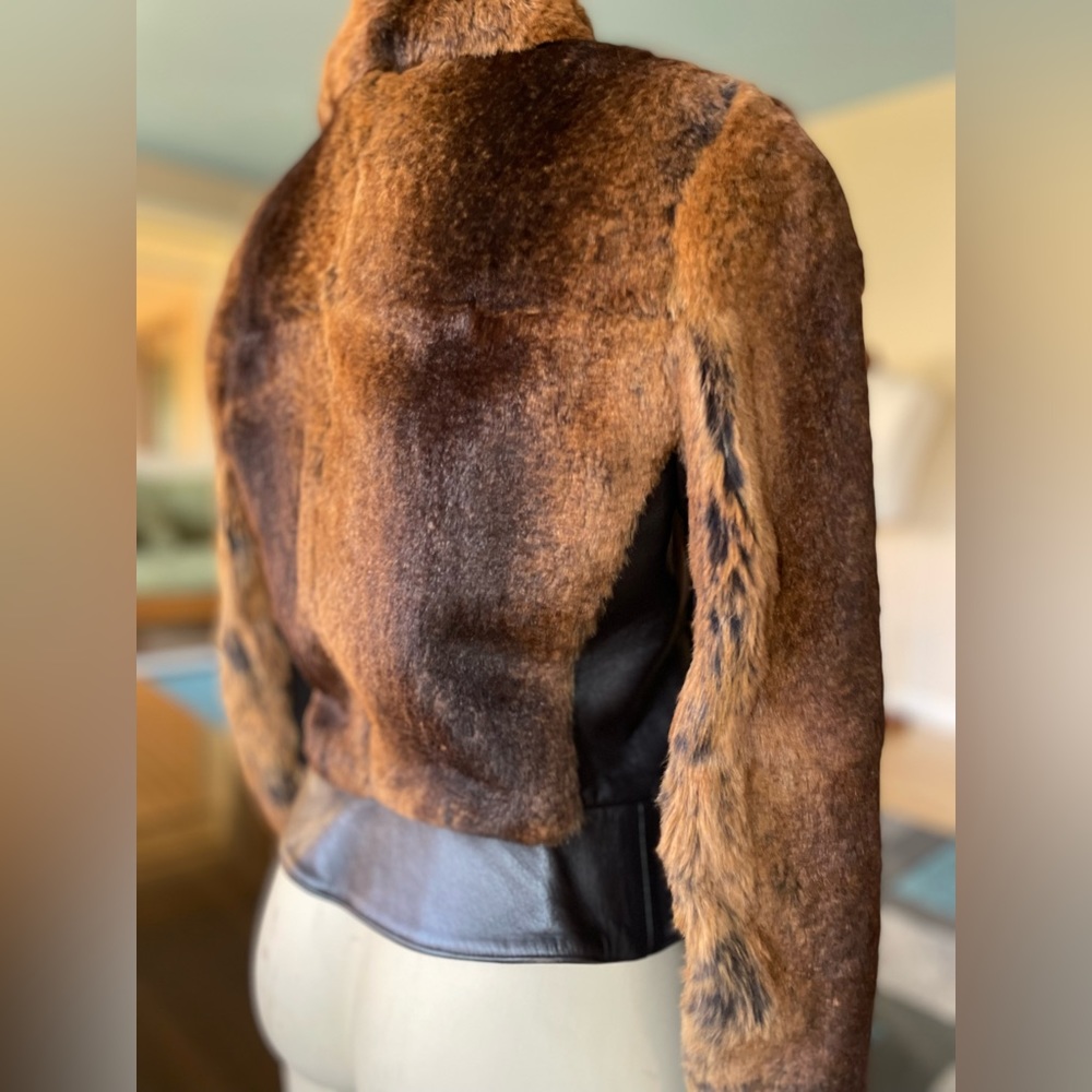 ARMANI Collezioni Leather & Fur Jacket, SMALL, Fitted, Like New, GORGEOUS 💰 - Picture 13 of 14